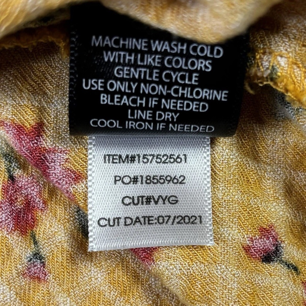 Torrid Yellow Floral Blouse - Picture 6 of 10